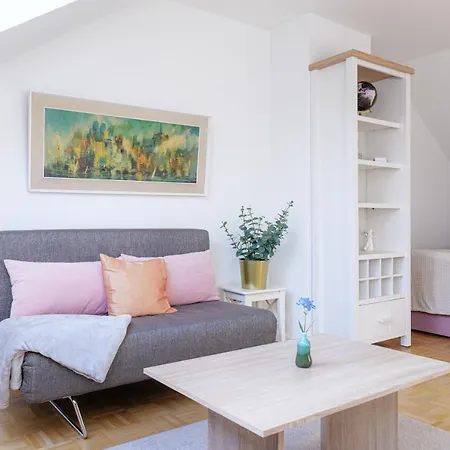 West44 Mit Netflix & Prime Apartment Duisburg