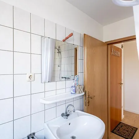 West44 Mit Netflix & Prime * Duisburg